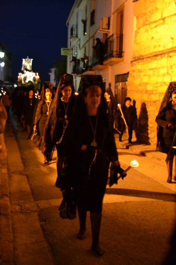 El Viernes de Dolores, la imagen de la Patrona de Alhama realizó su recorrido habitual hasta el Barrio de la Joya acompañada por centenares de alhameños y devotos de esta Virgen procedentes de otros puntos de Granada.