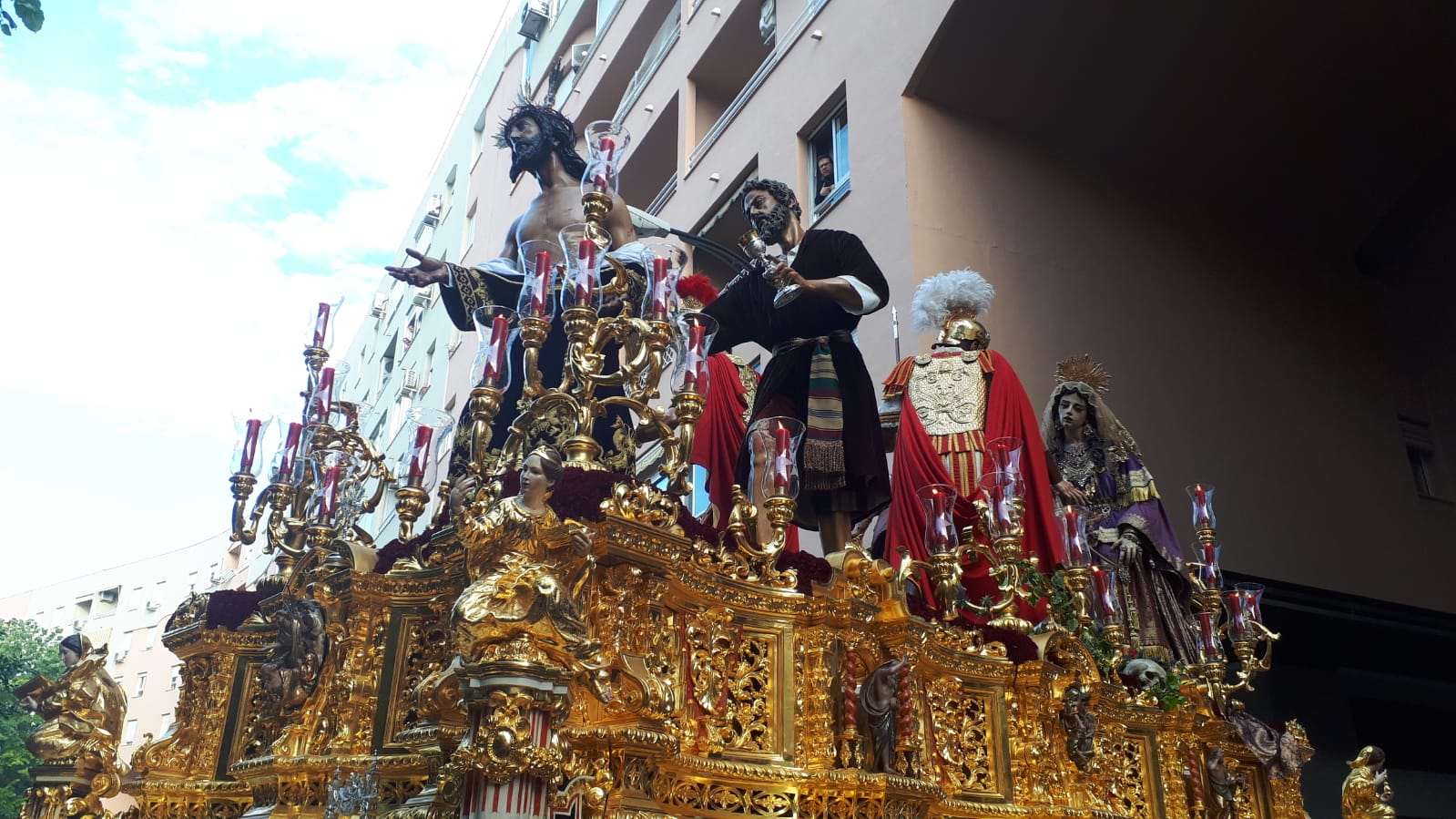 Echamos la vista atrás para recordar el primer día de las estaciones de penitencia en las calles de la capital