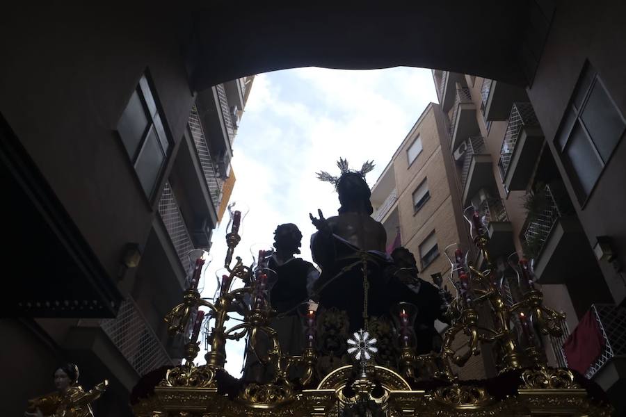 Echamos la vista atrás para recordar el primer día de las estaciones de penitencia en las calles de la capital