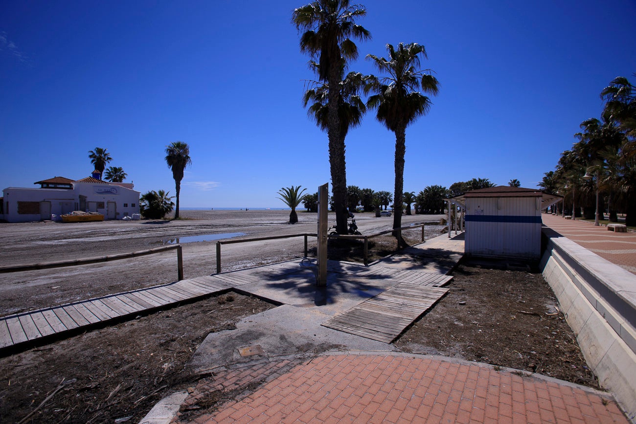 Visitamos Motril, Almuñécar, La Herradura y Castell para ver si nuestras playas están 'a punto' para una oleada de visitas