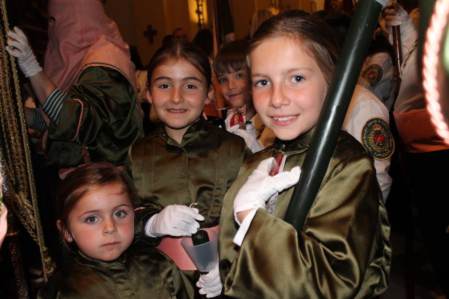 Los Antiguos Caballeros Legionarios de Torremolinos y la Banda de la Encarnación completan el cortejo que este año supera las 250 personas