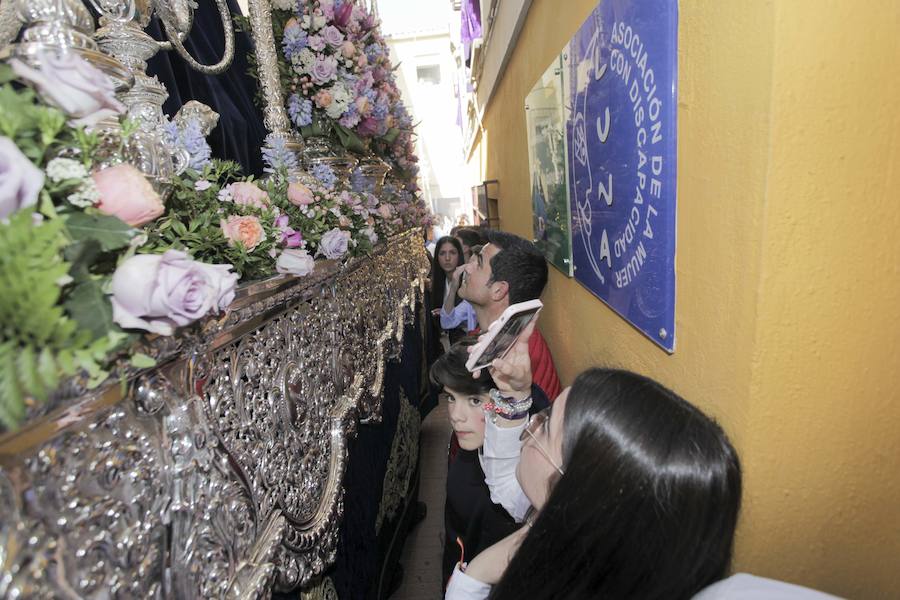 Gran sabor cofrade en el callejeo por las estrechas calles de su barrio, y lucido recorrido por las calles de San Ildefonso y carrera oficial