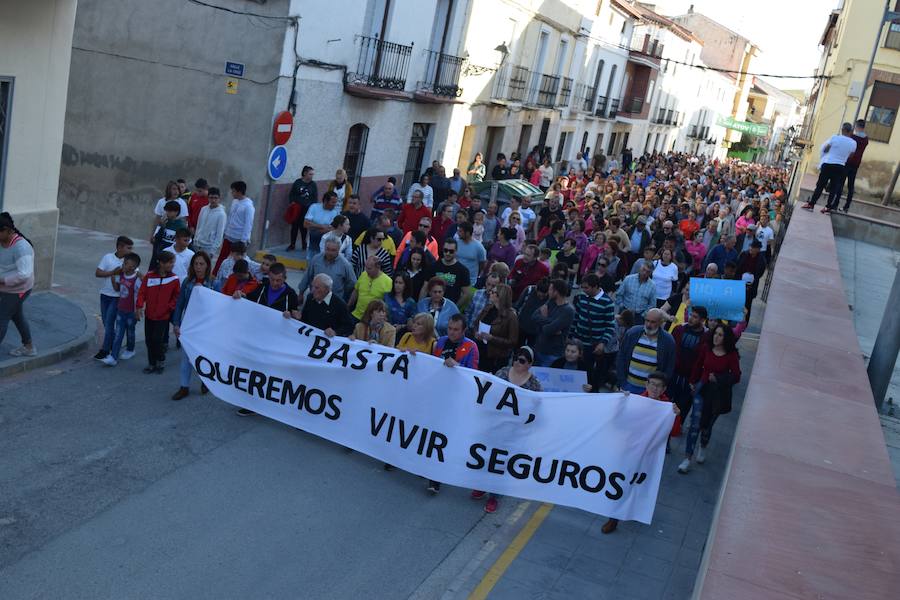 Los vecinos de este municipio granadino se han echado a las calles para pedir seguridad tras los últimos sucesos.