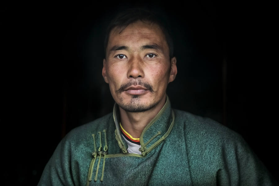 Recopilación de algunas fotografías de la expedición de la fundación Paralelo 70 a Mongolia. Puedes leer  el reportaje completo aquí