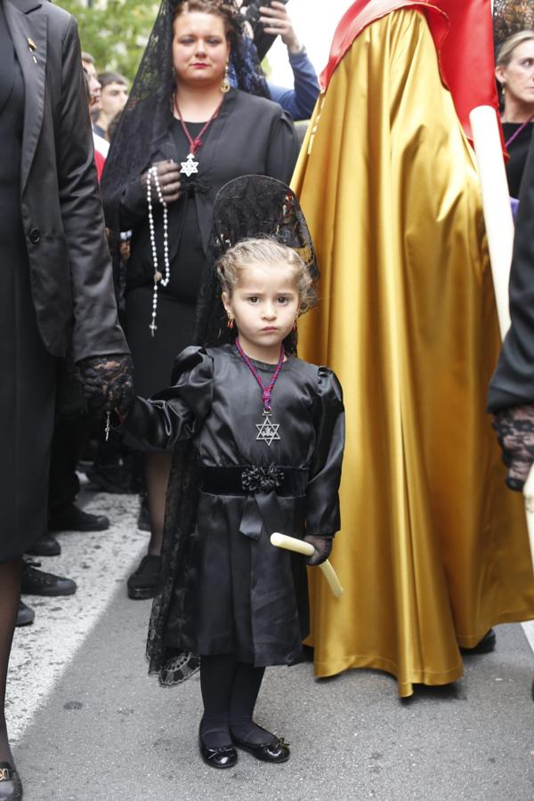 Emoción desbordada para recibir el Cristo del Consuelo y María Santísima del Sacromonte