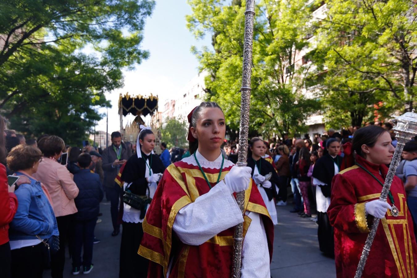 Desde la salida en San Juan de Letrán, la primera cofradía de la tarde del Viernes Santo ha hecho su desfile acompañada por los militares