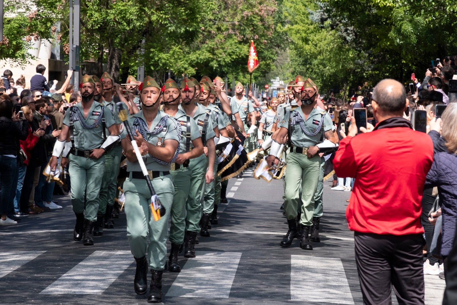 Los legionarios estarán esta tarde tras la cruz de guía de la cofradía de los Ferroviarios