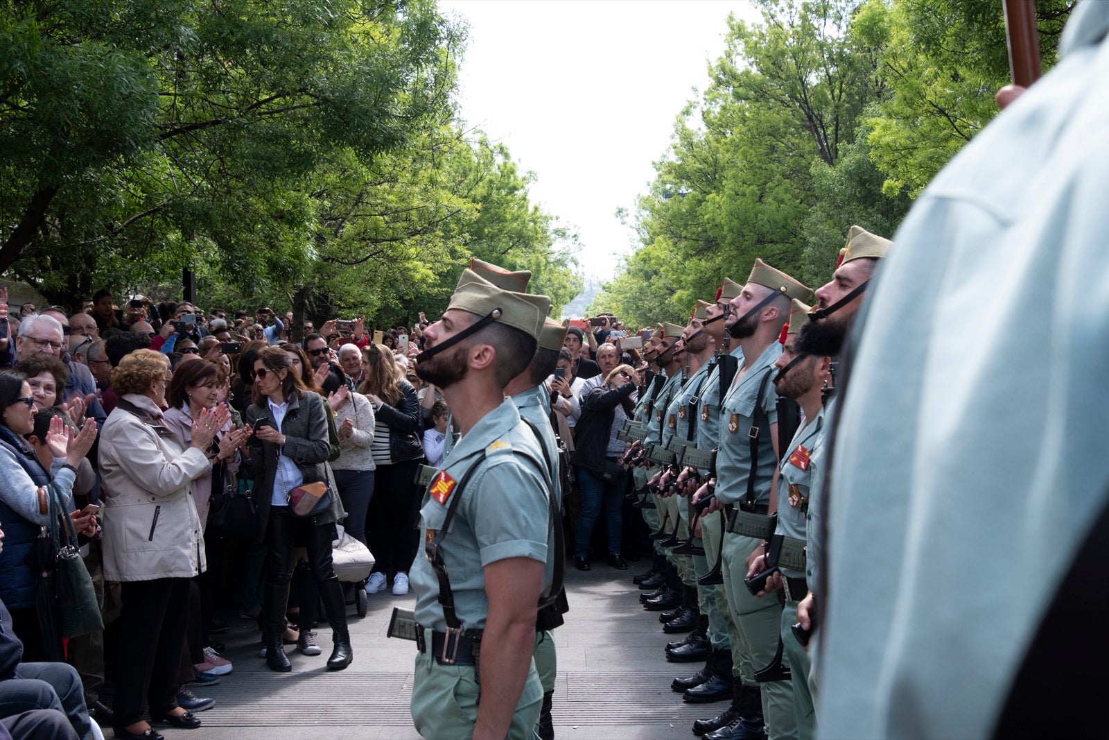 Los legionarios estarán esta tarde tras la cruz de guía de la cofradía de los Ferroviarios