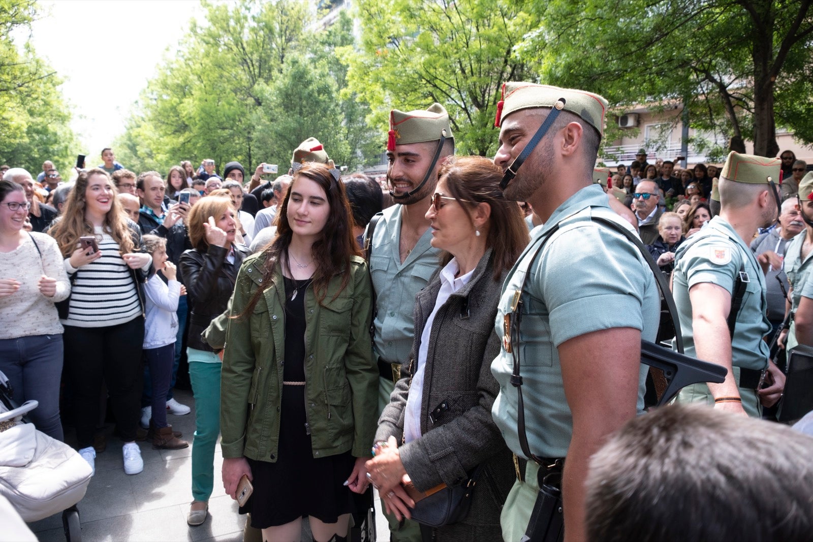 Los legionarios estarán esta tarde tras la cruz de guía de la cofradía de los Ferroviarios