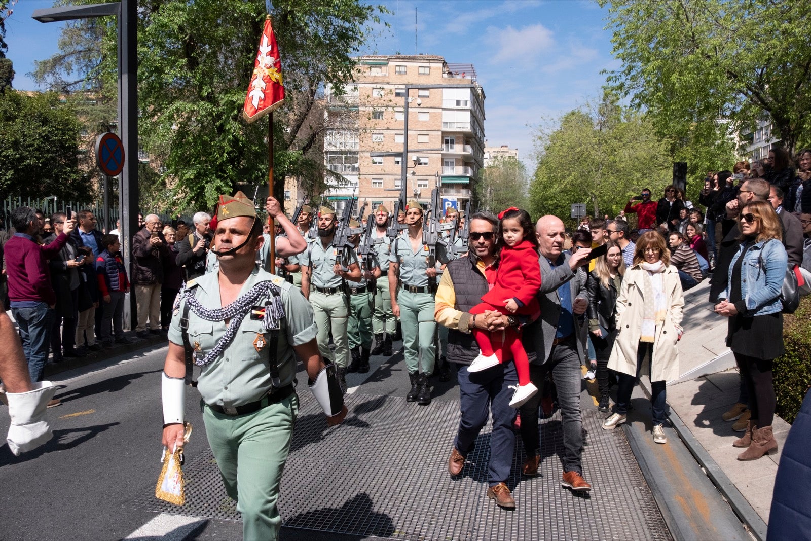 Los legionarios estarán esta tarde tras la cruz de guía de la cofradía de los Ferroviarios