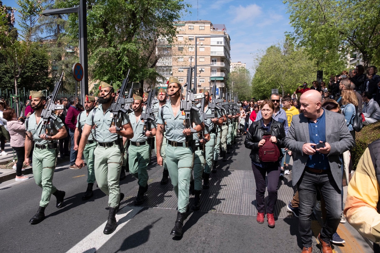 Los legionarios estarán esta tarde tras la cruz de guía de la cofradía de los Ferroviarios