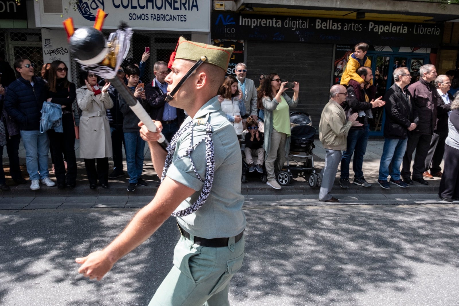 Los legionarios estarán esta tarde tras la cruz de guía de la cofradía de los Ferroviarios