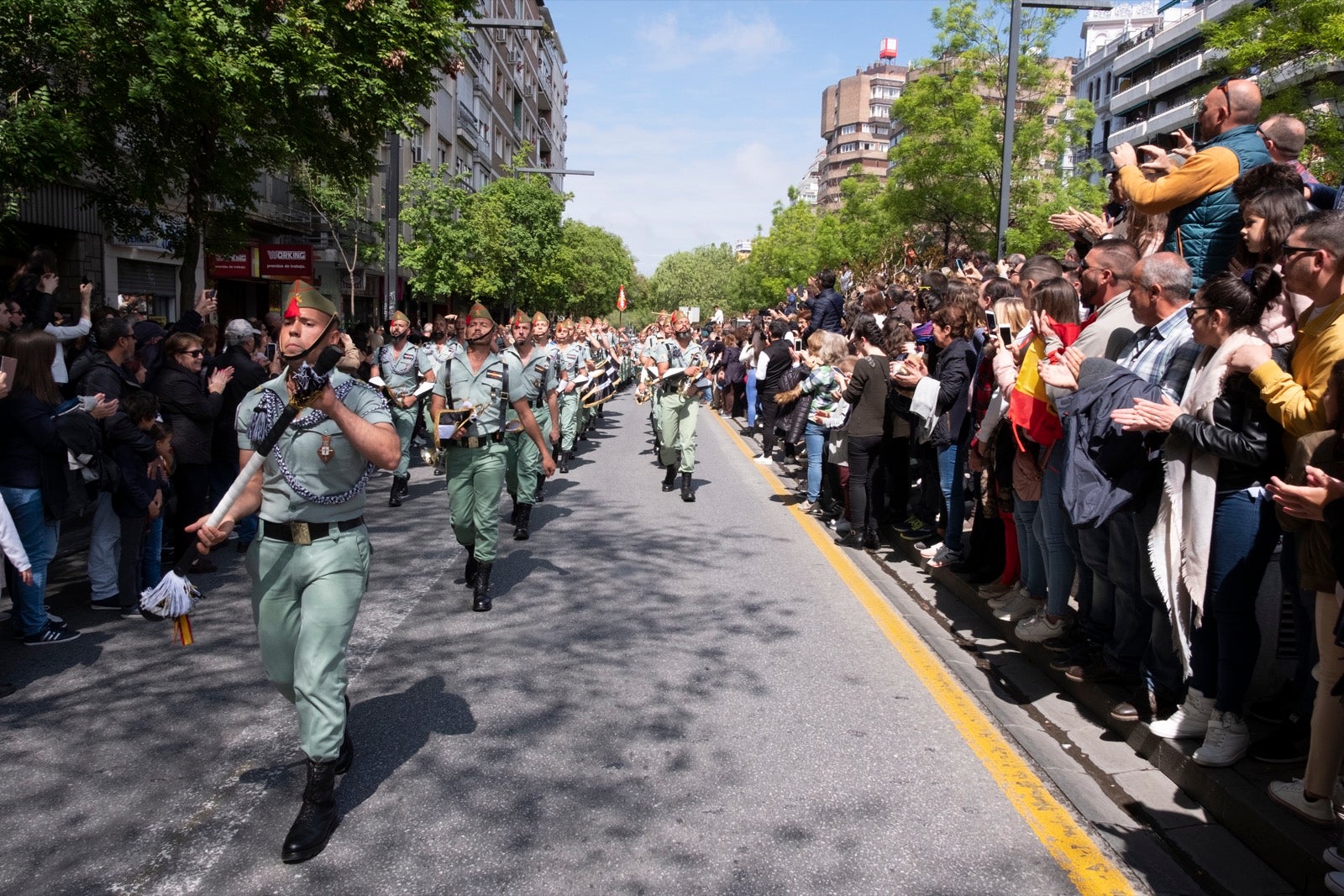Los legionarios estarán esta tarde tras la cruz de guía de la cofradía de los Ferroviarios