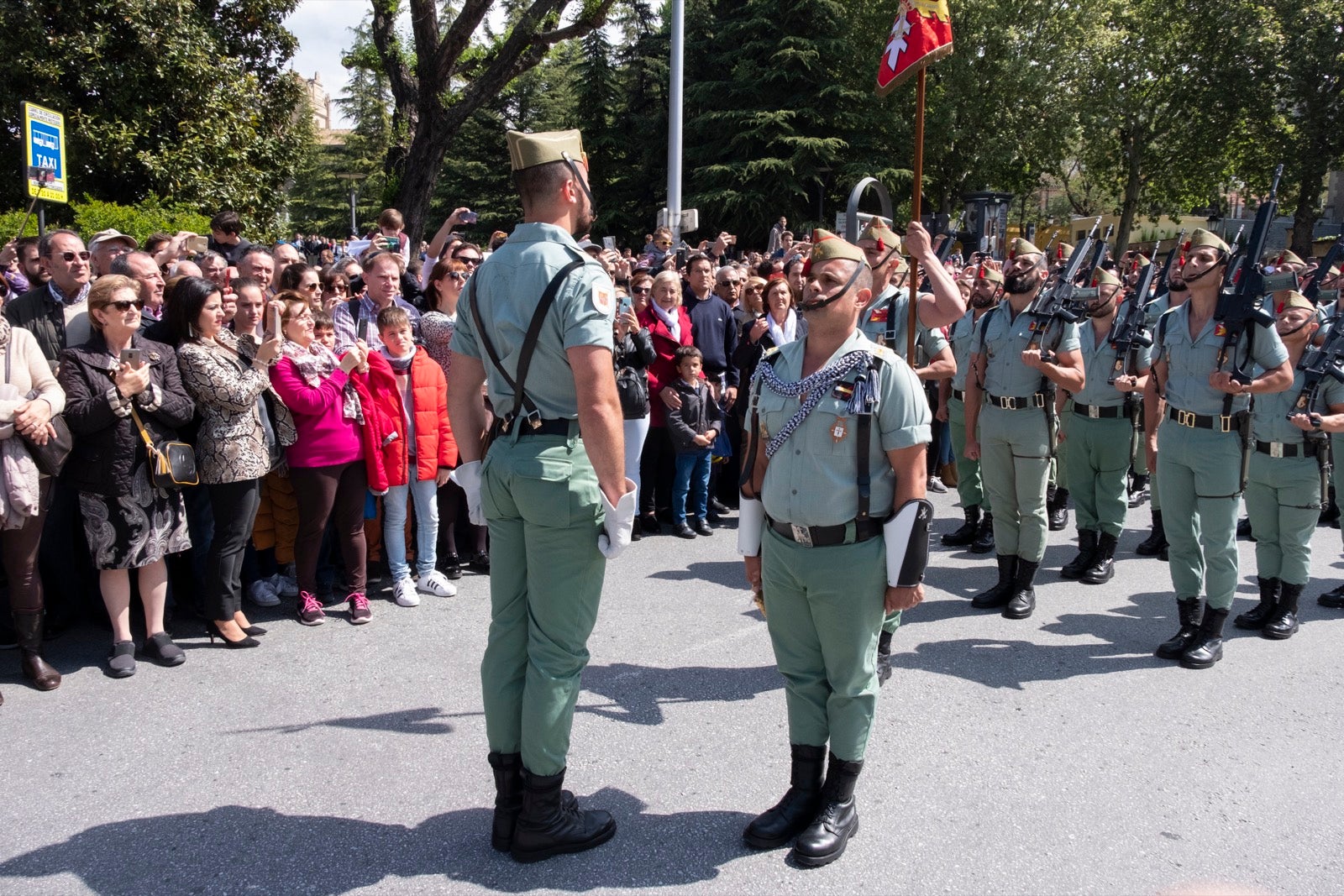 Los legionarios estarán esta tarde tras la cruz de guía de la cofradía de los Ferroviarios