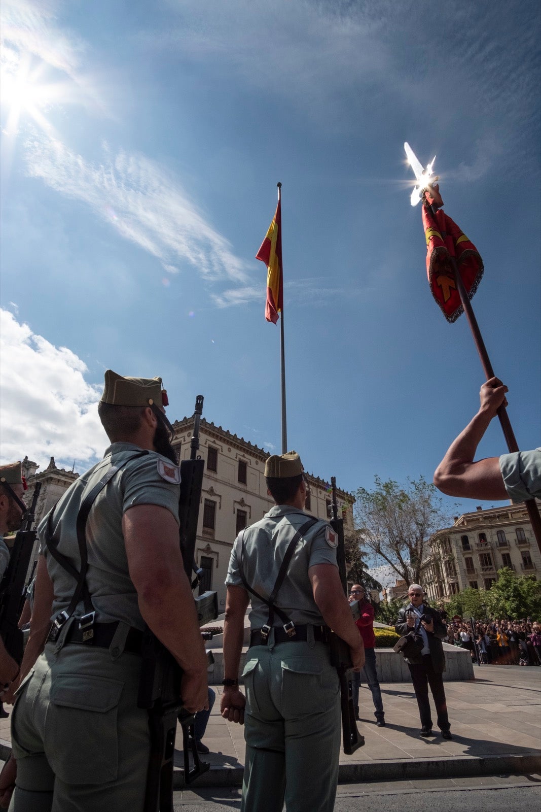 Los legionarios estarán esta tarde tras la cruz de guía de la cofradía de los Ferroviarios