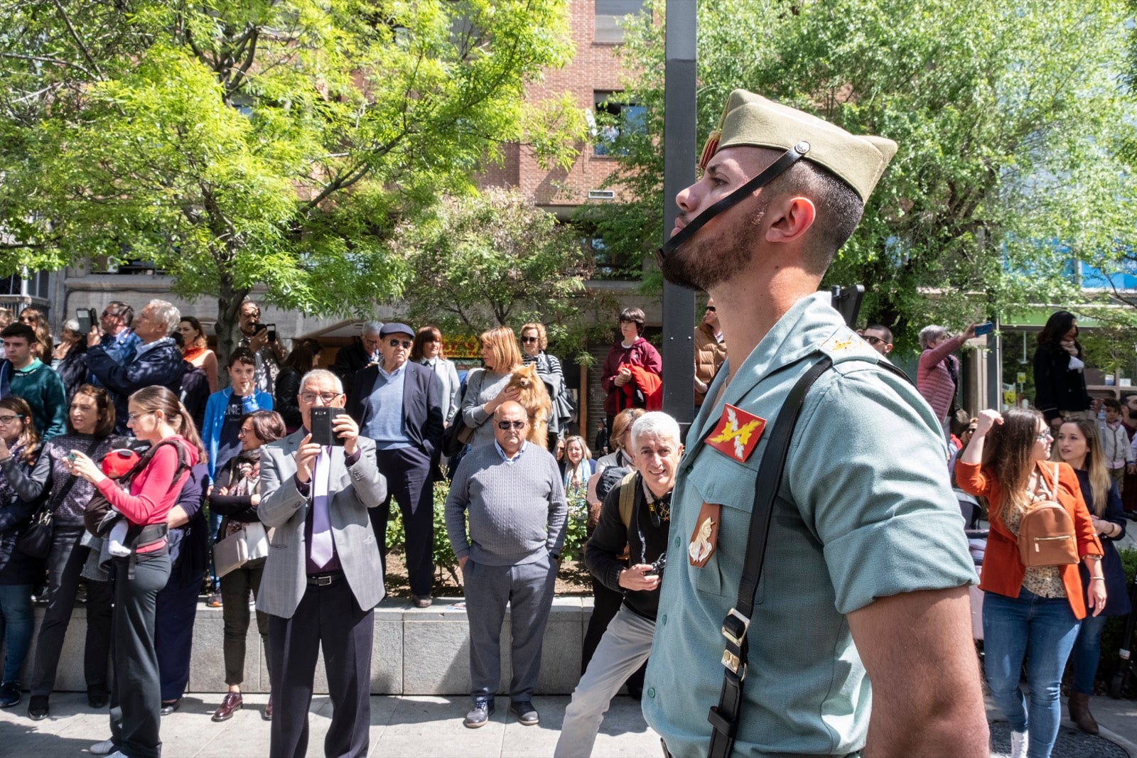 Los legionarios estarán esta tarde tras la cruz de guía de la cofradía de los Ferroviarios