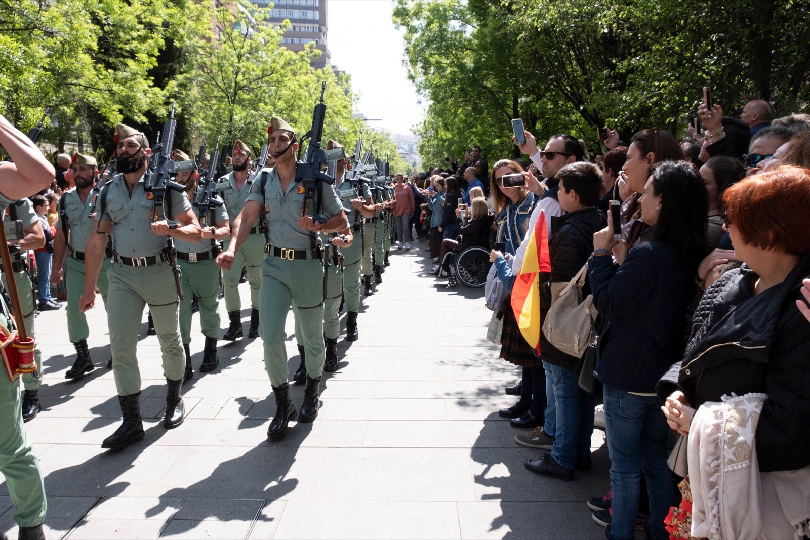 Los legionarios estarán esta tarde tras la cruz de guía de la cofradía de los Ferroviarios