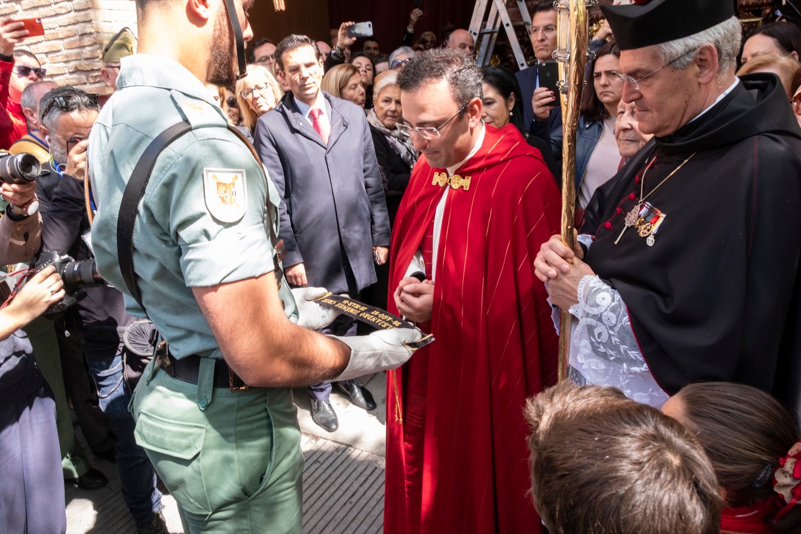 Los legionarios estarán esta tarde tras la cruz de guía de la cofradía de los Ferroviarios