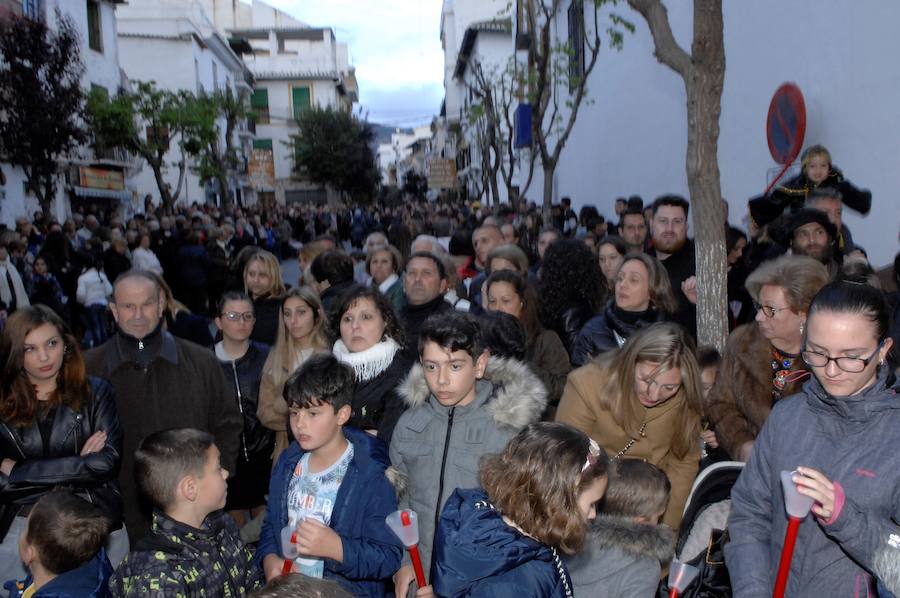 La Semana Mayor en este turístico, interesante, famoso y precioso pueblo de la Alpujarra se manifiesta con una honda espiritualidad en todas las cofradías y manifestaciones religiosas