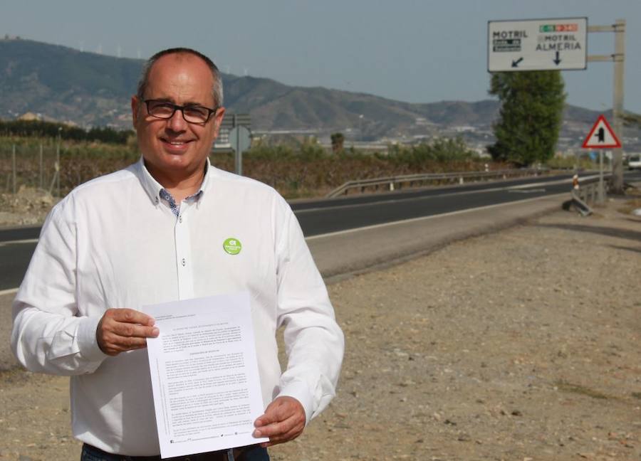 El concejal no adscrito y candidato de Andalucía por si David Martín, satisfecho con su moción en la curva de la plata. 