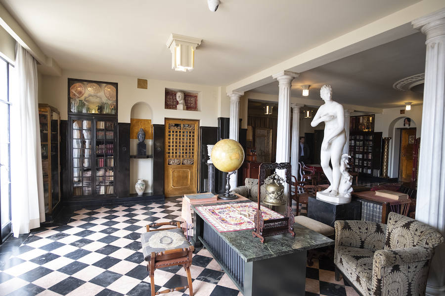 Estos son los 'tesoros' que guarda esta biblioteca