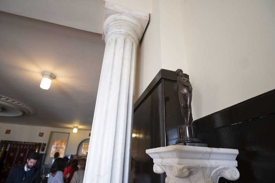 Estos son los 'tesoros' que guarda esta biblioteca