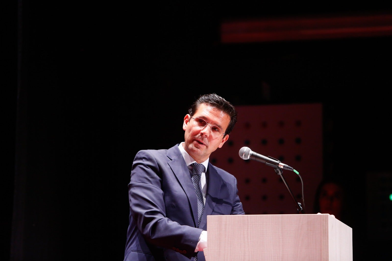 El acto de entrega de la décimo quinta edición del Premio Internacional de Poesía García Lorca sirve de homenaje al autor de Antioquía. 