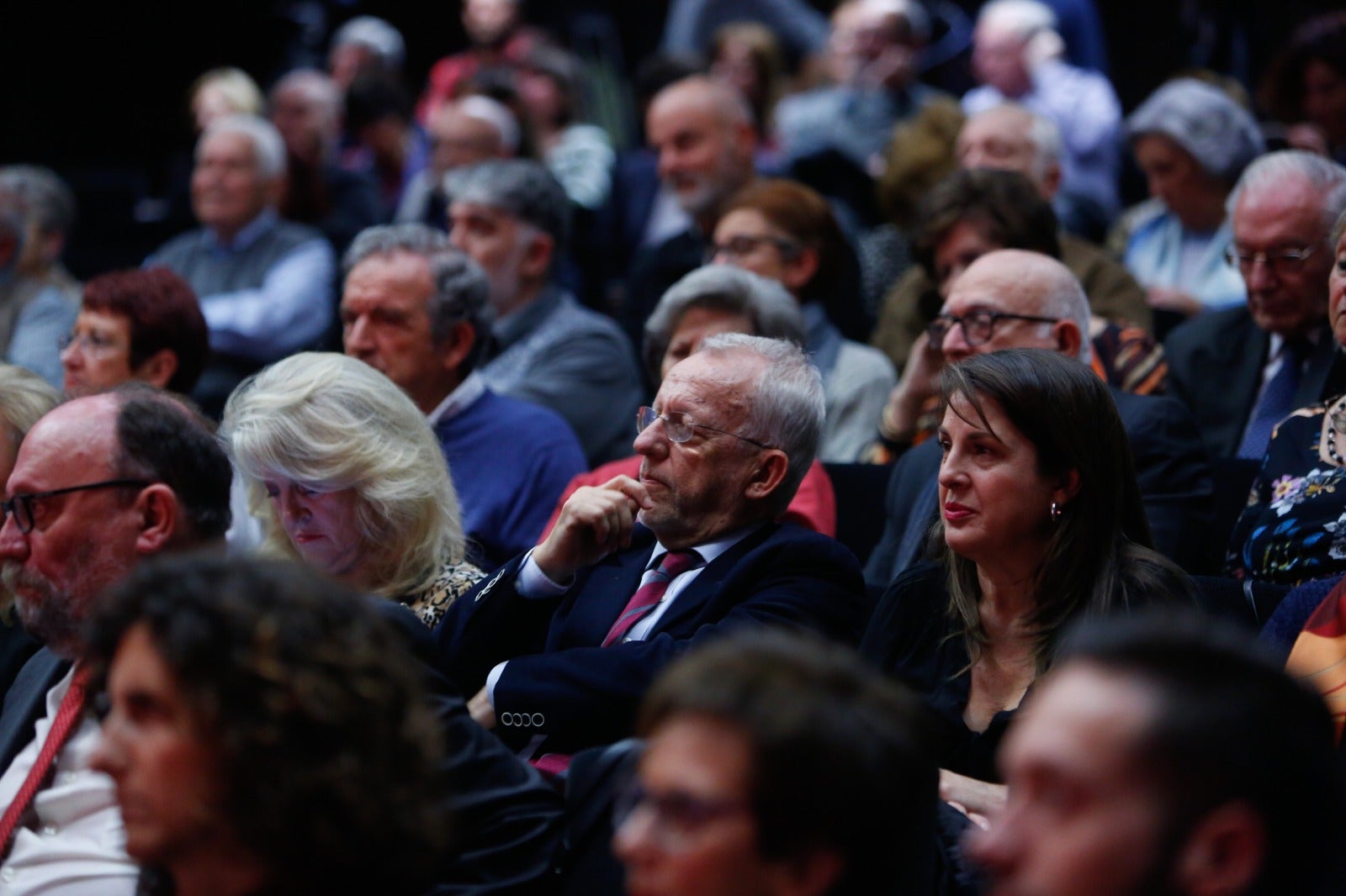 El acto de entrega de la décimo quinta edición del Premio Internacional de Poesía García Lorca sirve de homenaje al autor de Antioquía. 