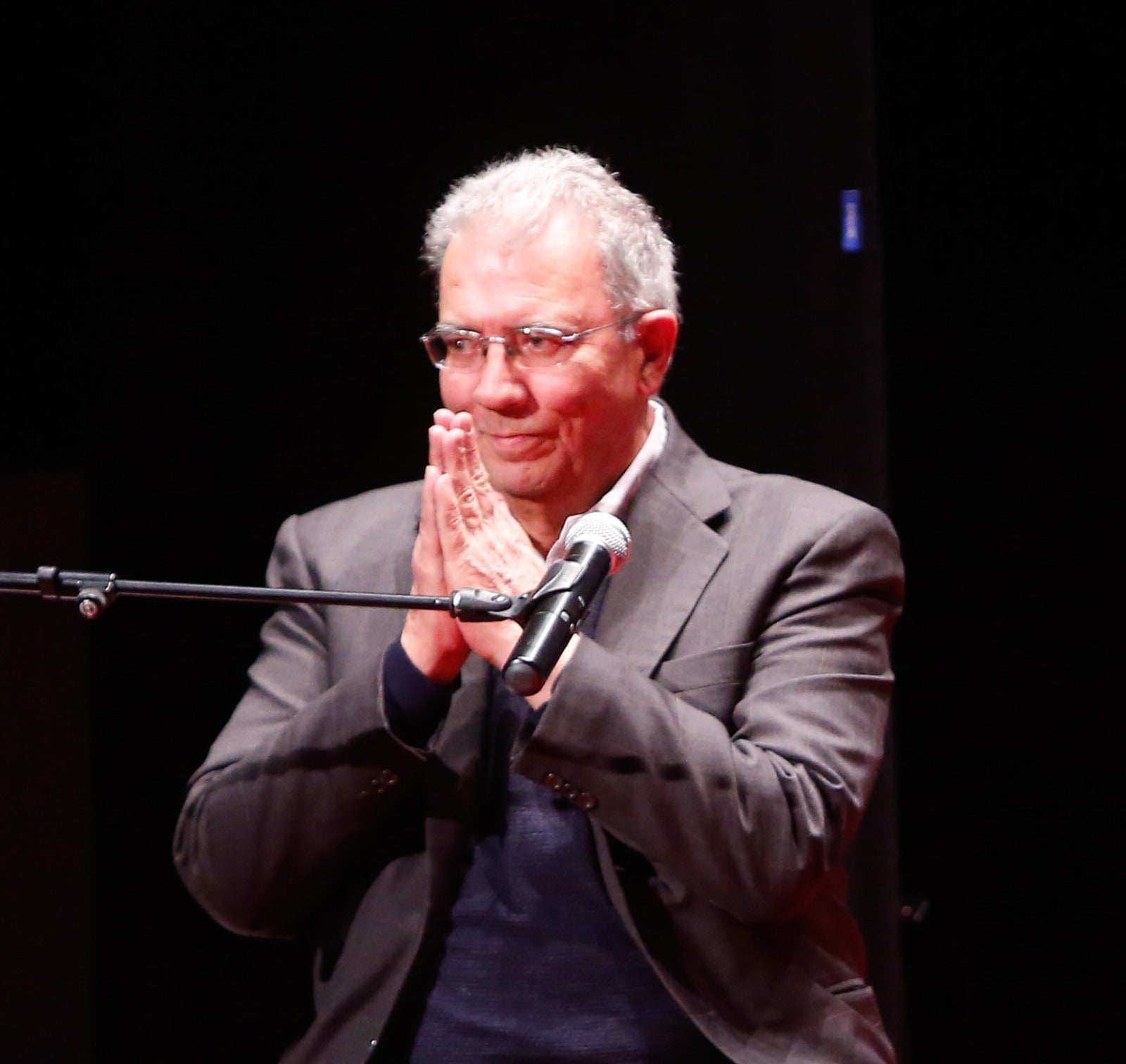 El acto de entrega de la décimo quinta edición del Premio Internacional de Poesía García Lorca sirve de homenaje al autor de Antioquía. 