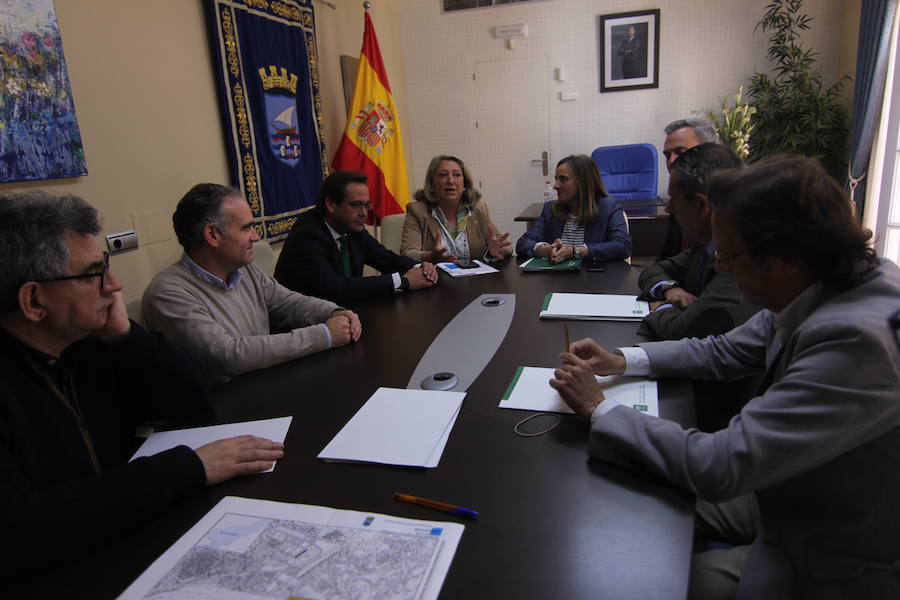 La consejera de Fomento se reunió con la alcaldesa de Almuñécar