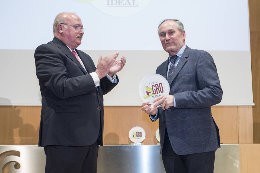 La Cámara de Comercio ha sido la sede de esta gala en la que se reconoce a empresas, colectivos y personas vinculadas a la agricultura y la ganadería de la provincia