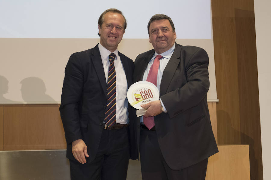 La Cámara de Comercio ha sido la sede de esta gala en la que se reconoce a empresas, colectivos y personas vinculadas a la agricultura y la ganadería de la provincia