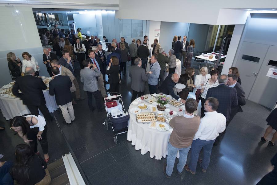 La Cámara de Comercio ha sido la sede de esta gala en la que se reconoce a empresas, colectivos y personas vinculadas a la agricultura y la ganadería de la provincia