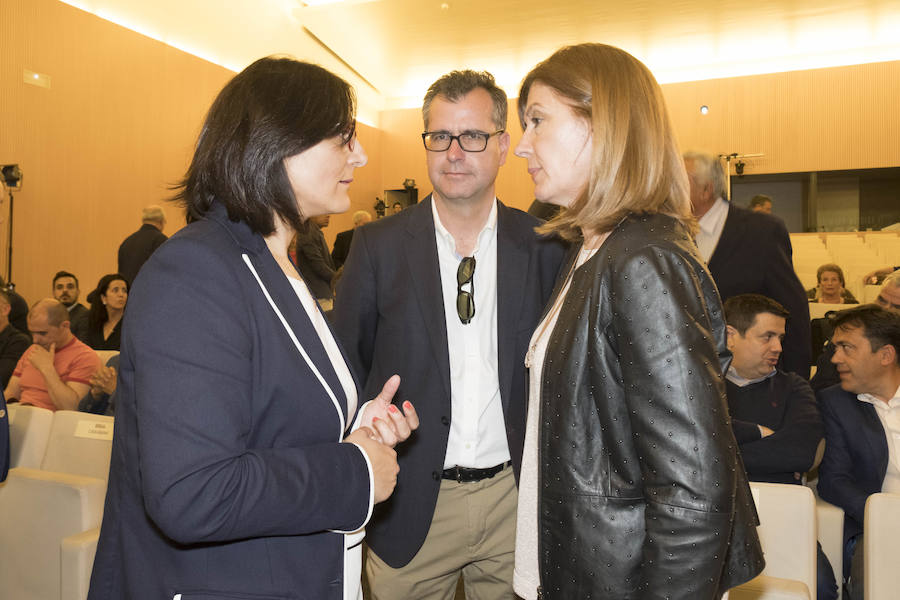 La Cámara de Comercio ha sido la sede de esta gala en la que se reconoce a empresas, colectivos y personas vinculadas a la agricultura y la ganadería de la provincia