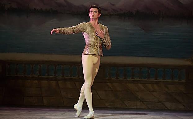 'El bailarín', de Ralph Fiennes, cuenta los inicios de Rudolf Nureyev.