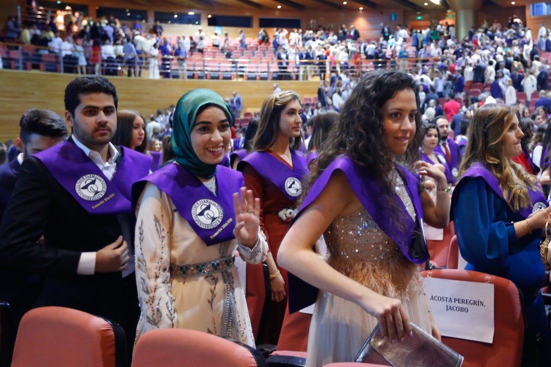 La facultad de Farmacia celebra su graduación 