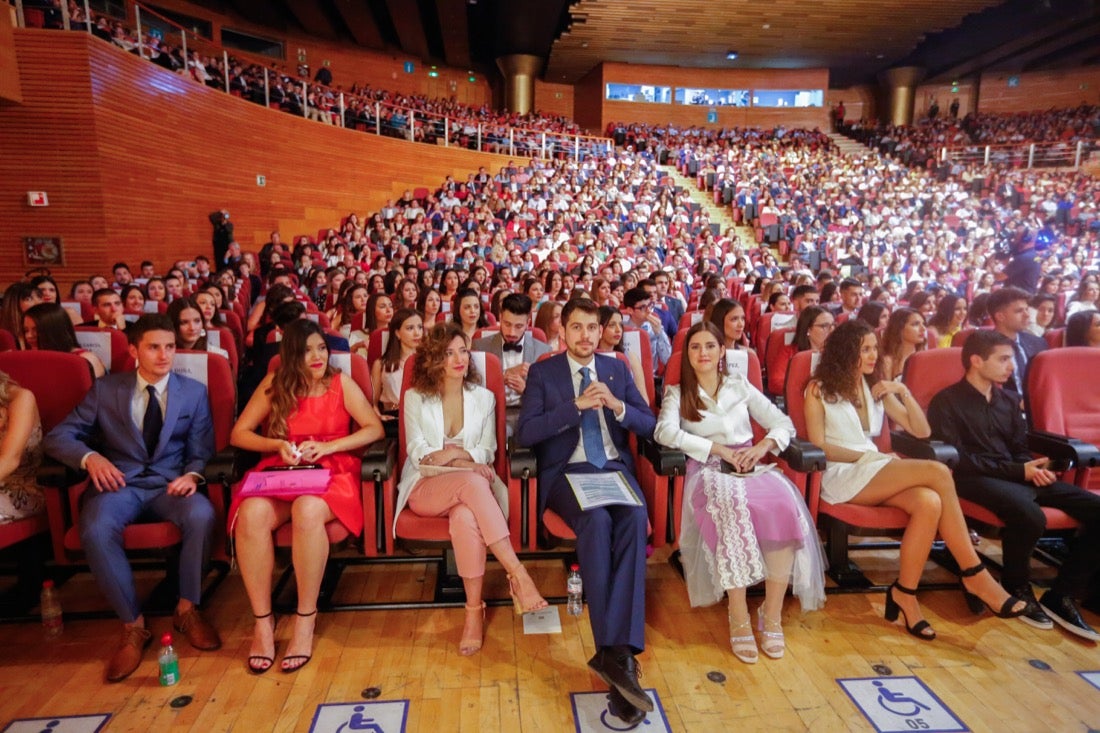 La facultad de Farmacia celebra su graduación 