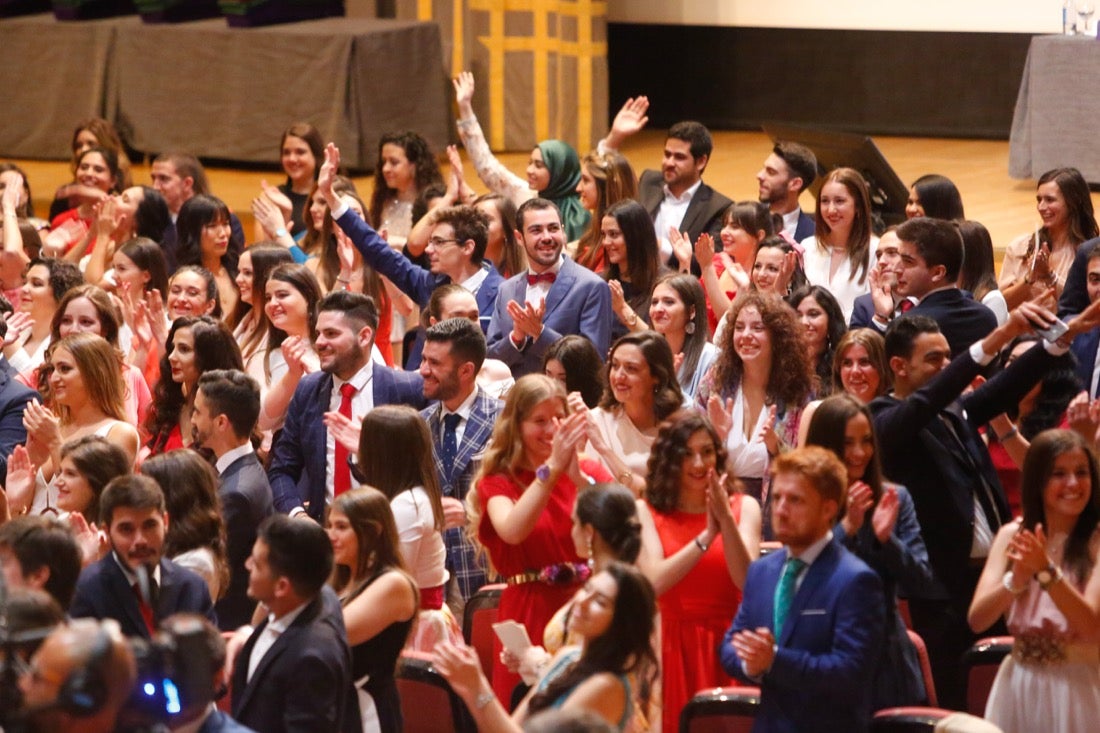 La facultad de Farmacia celebra su graduación 