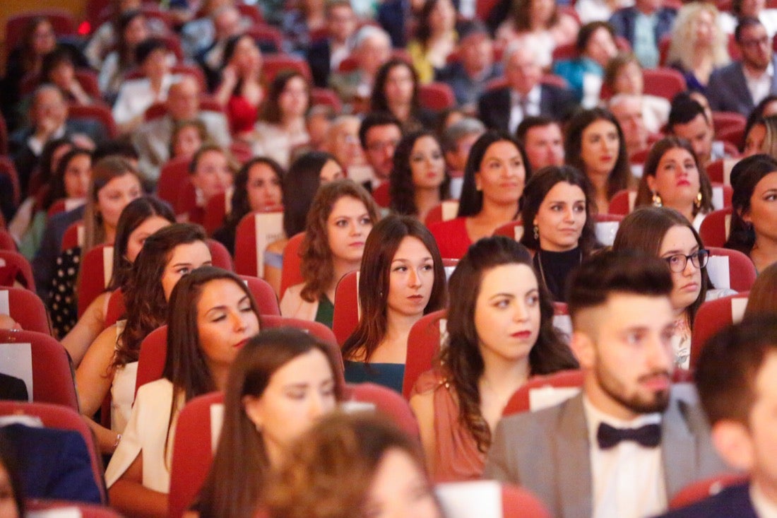 La facultad de Farmacia celebra su graduación 