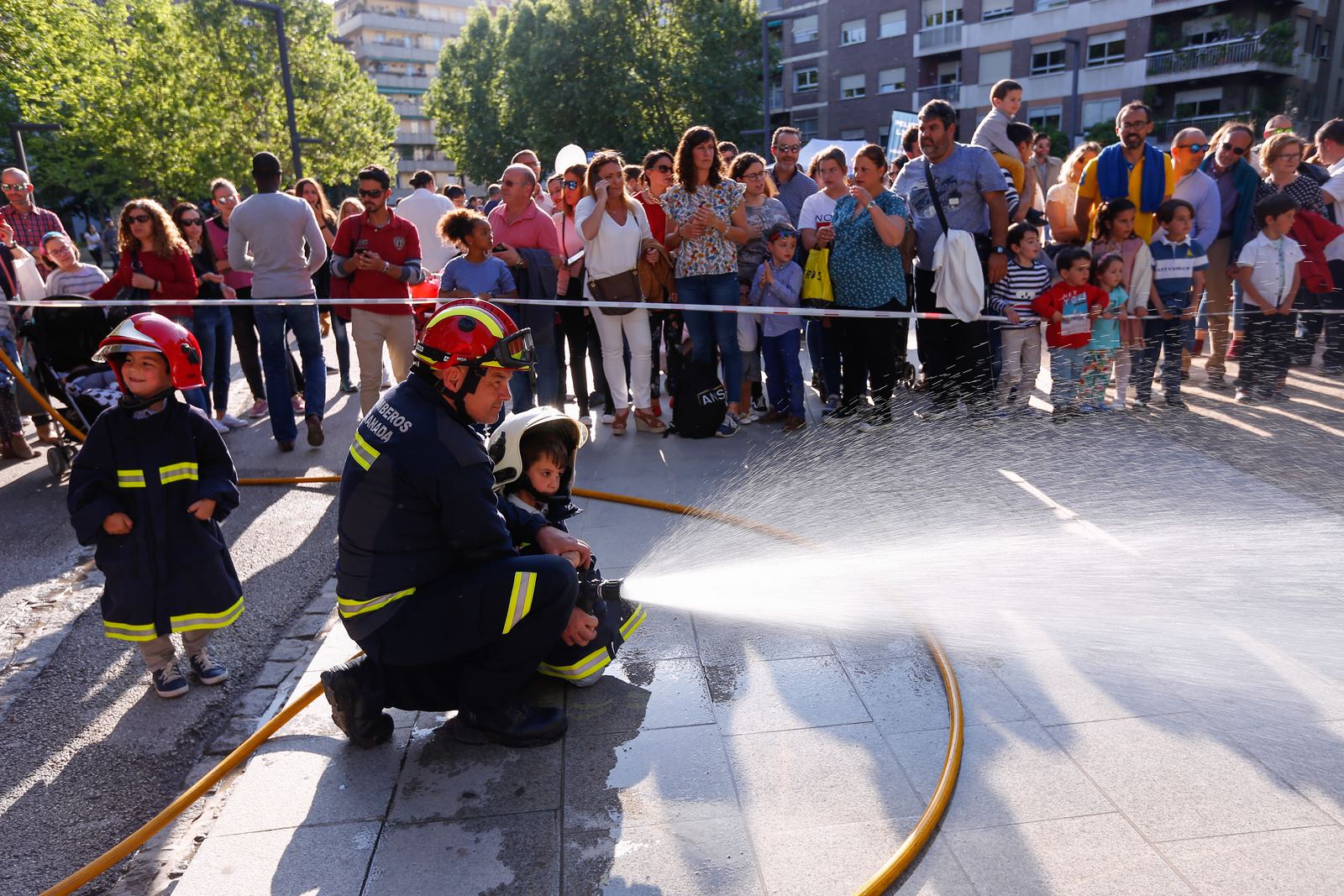 Fotos: Las mejores imágenes de la Noche en Blanco 2019 en Granada