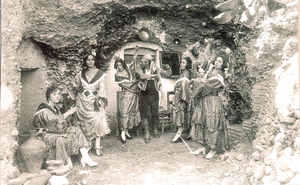 Mujeres en una zambra del Sacromonte.