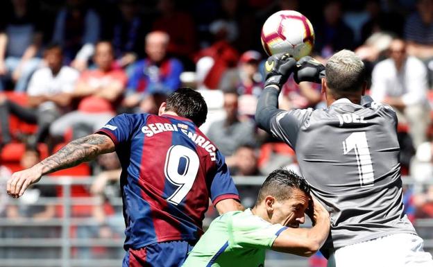 Joel Robles, autor de la mejor parada de la jornada 36. 