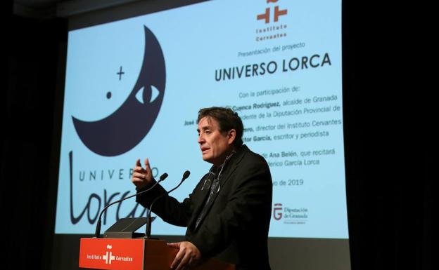 García Montero: «Lorca representa a las víctimas de todas las guerras que se siguen produciendo en el mundo»