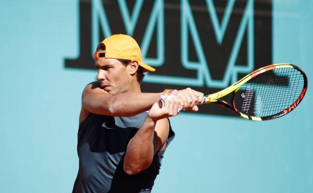 Rafa Nadal, entrenándose en la Caja Mágica de Madrid. 