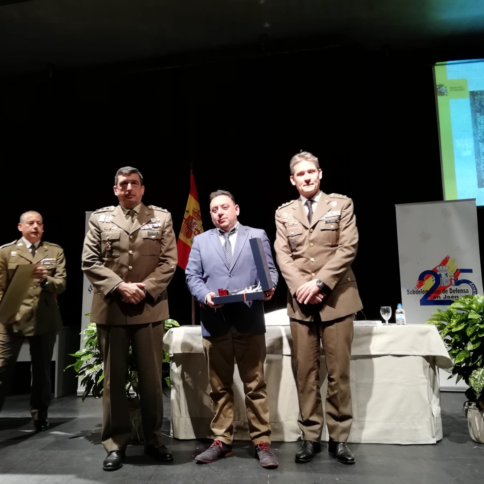 Emotiva celebración del XXV aniversario de la Subdelegación de Defensa en Jaén en un acto lleno de detalles muy jienenses