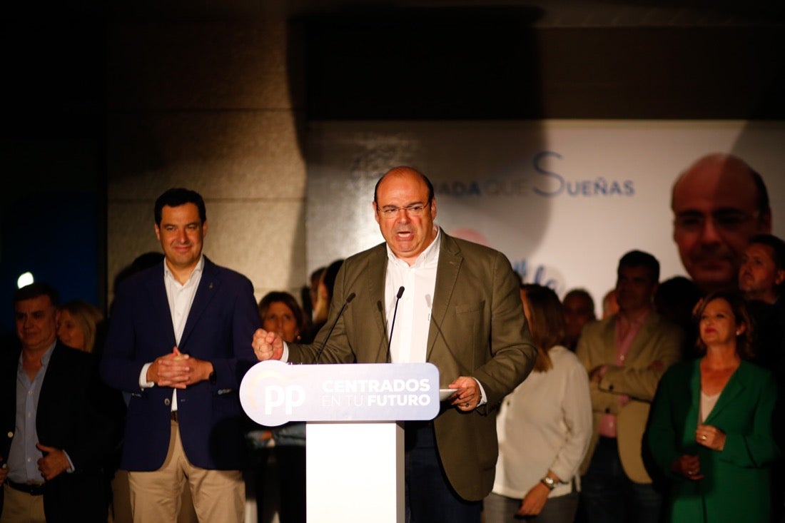 El líder del PP local vino acompañado de 