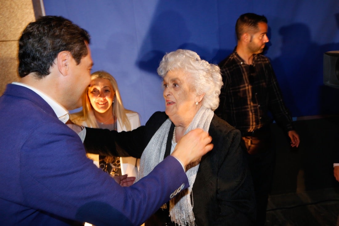 El líder del PP local vino acompañado de 