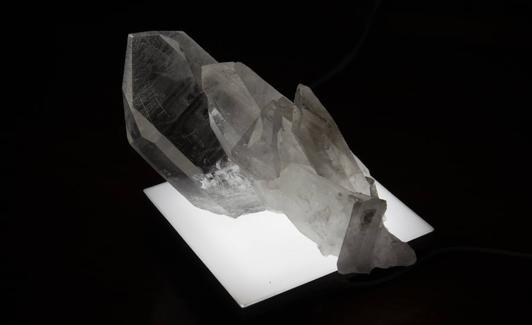 Pieza de cuarzo expuesta en Ciencias.