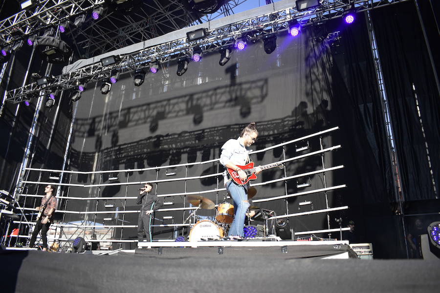 Imagen principal - La música llena un En Órbita festivo y colosal