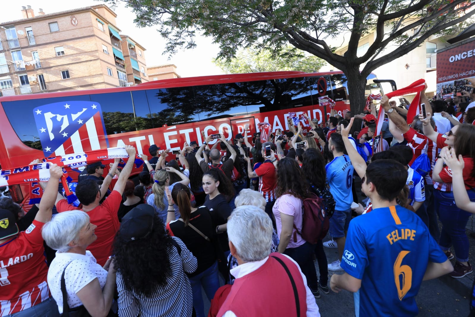 Este es el ambiente previo al encuentro entre el Atlético de Madrid y la Real Sociedad
